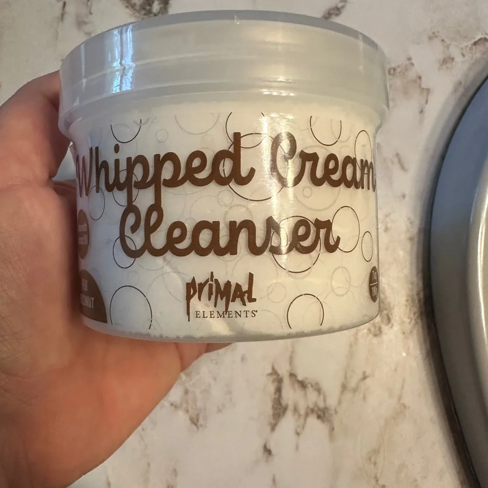Primal Elements Fiji Coconut Whipped Cream Moisturizing Body Scrub Cleanser NWOT